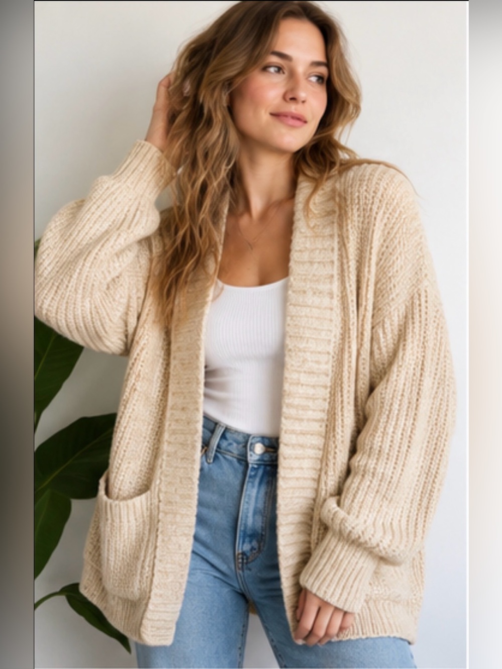 Urban Outfitters Cream Chunky Knit Oversized Cardigan – M